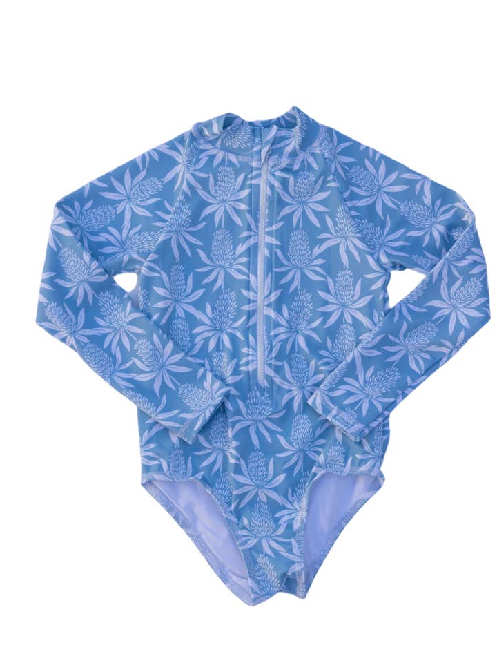 Une pièce en pin pour la vente par Lake Label