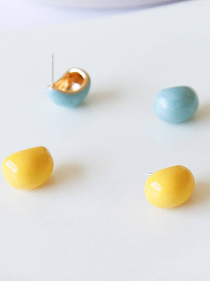 Niedliche unregelmäßige Tropfglasur geometrische Ohrstecker DP25E731 für den Großhandel von Dipped Shop