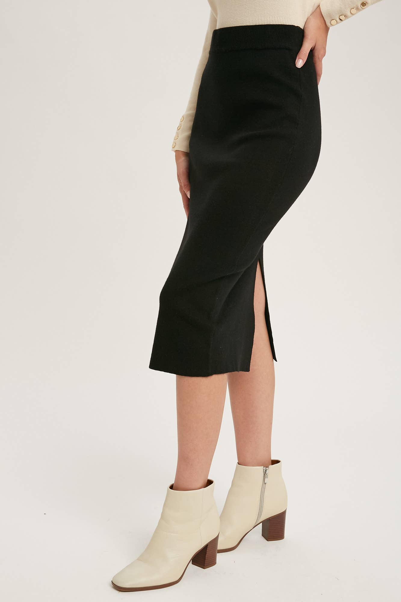 Bluivy - Wholesale Skirt - Women's - H LINE MIDI SWEATER SKIRT46