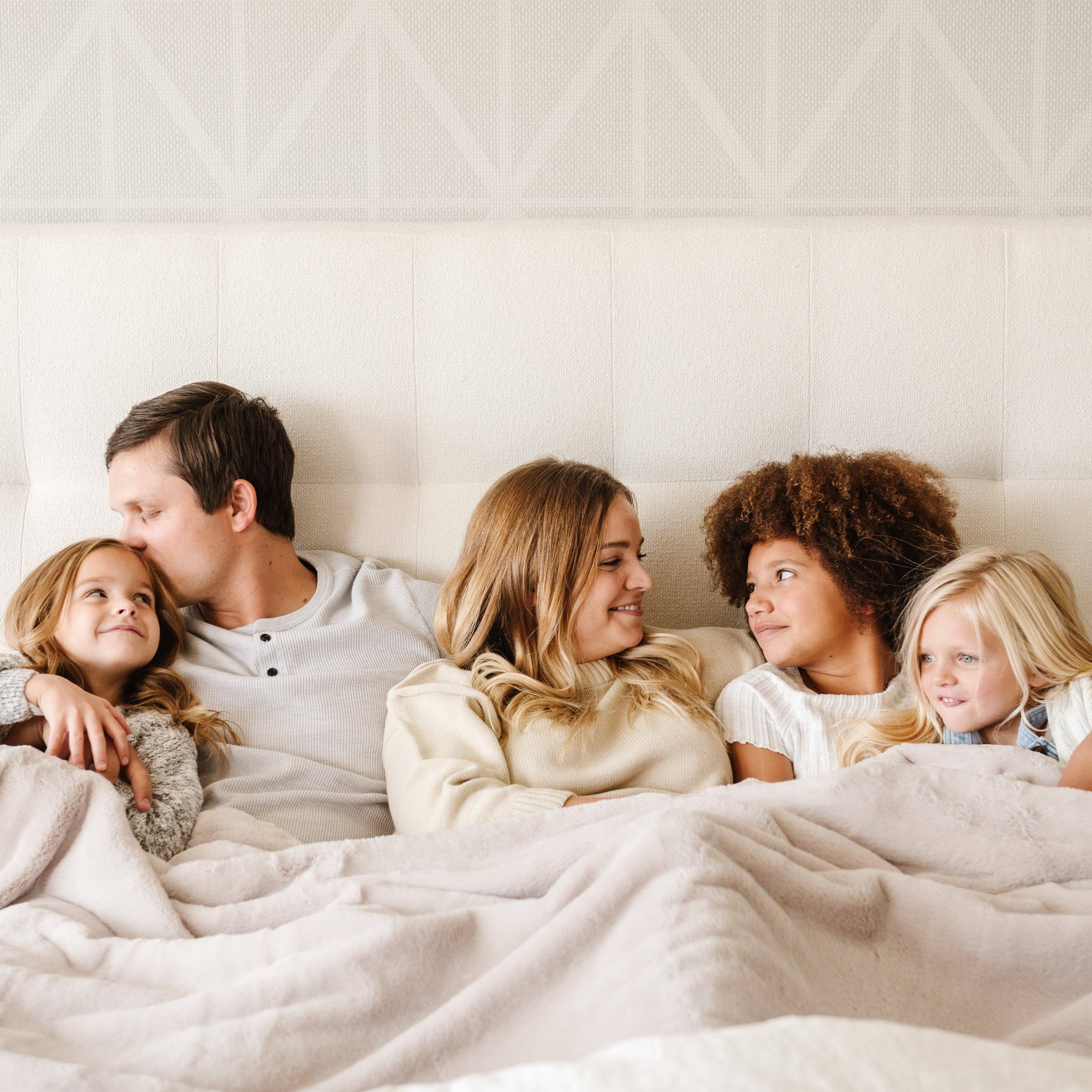 Saranoni - Wholesale Bedding Blanket - FAUX FUR KING BLANKETS40