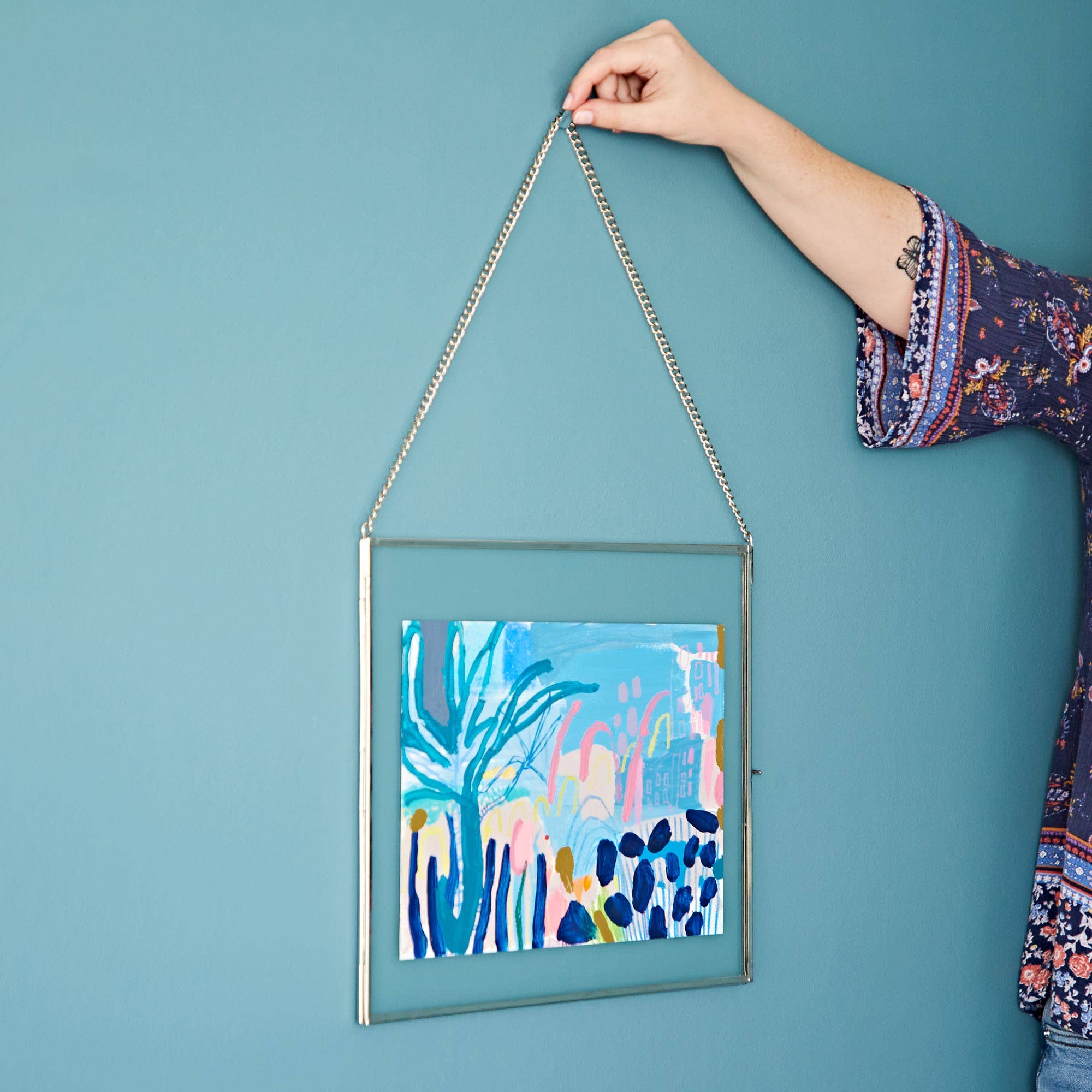 The Paper High Gift Company Limited - Wholesale Picture Frame - Dia Large Silver Glass Hanging Photo Frames - Handmade2