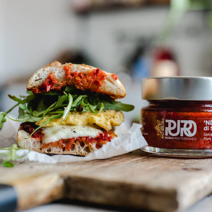 Puro Mediterraneo – Engroshandel Salami – Italiensk krydret smørbar nduja salami med chili 110 g3