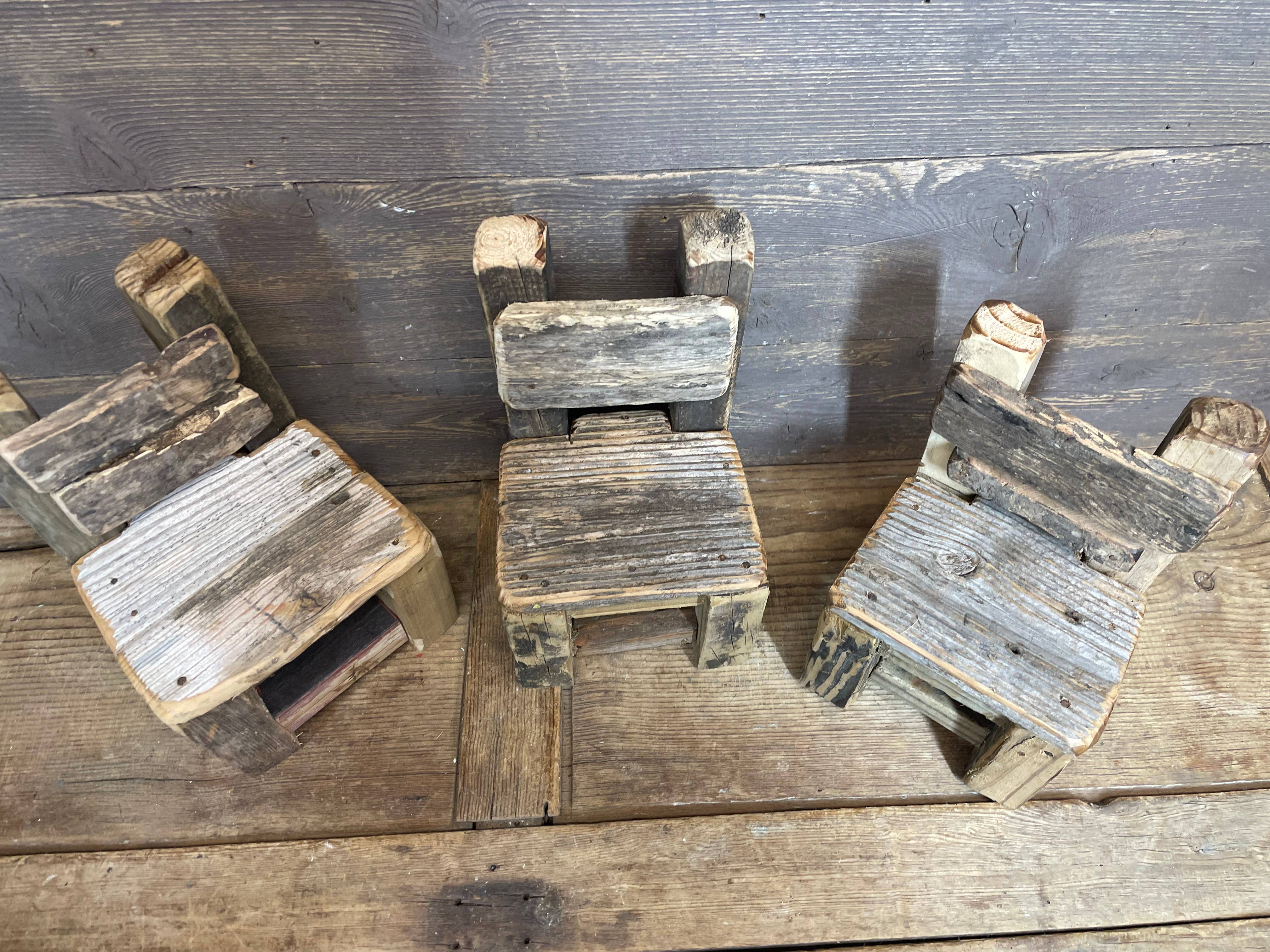 My Amigos Imports - Vente Chaises - Chaise en bois de cèdre ancien Lula - 6Lx6Px11H pouces - NEUF3