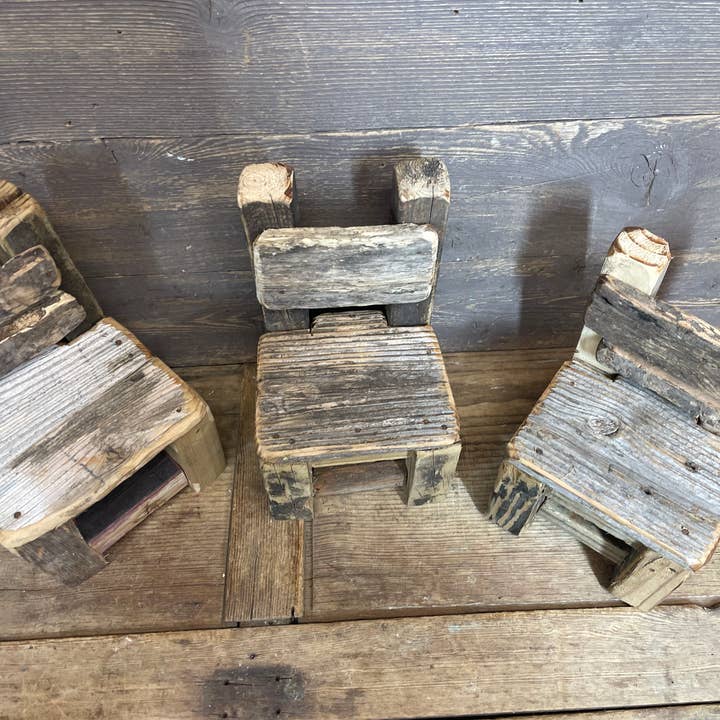 My Amigos Imports - Vente Chaises - Chaise en bois de cèdre ancien Lula - 6Lx6Px11H pouces - NEUF3