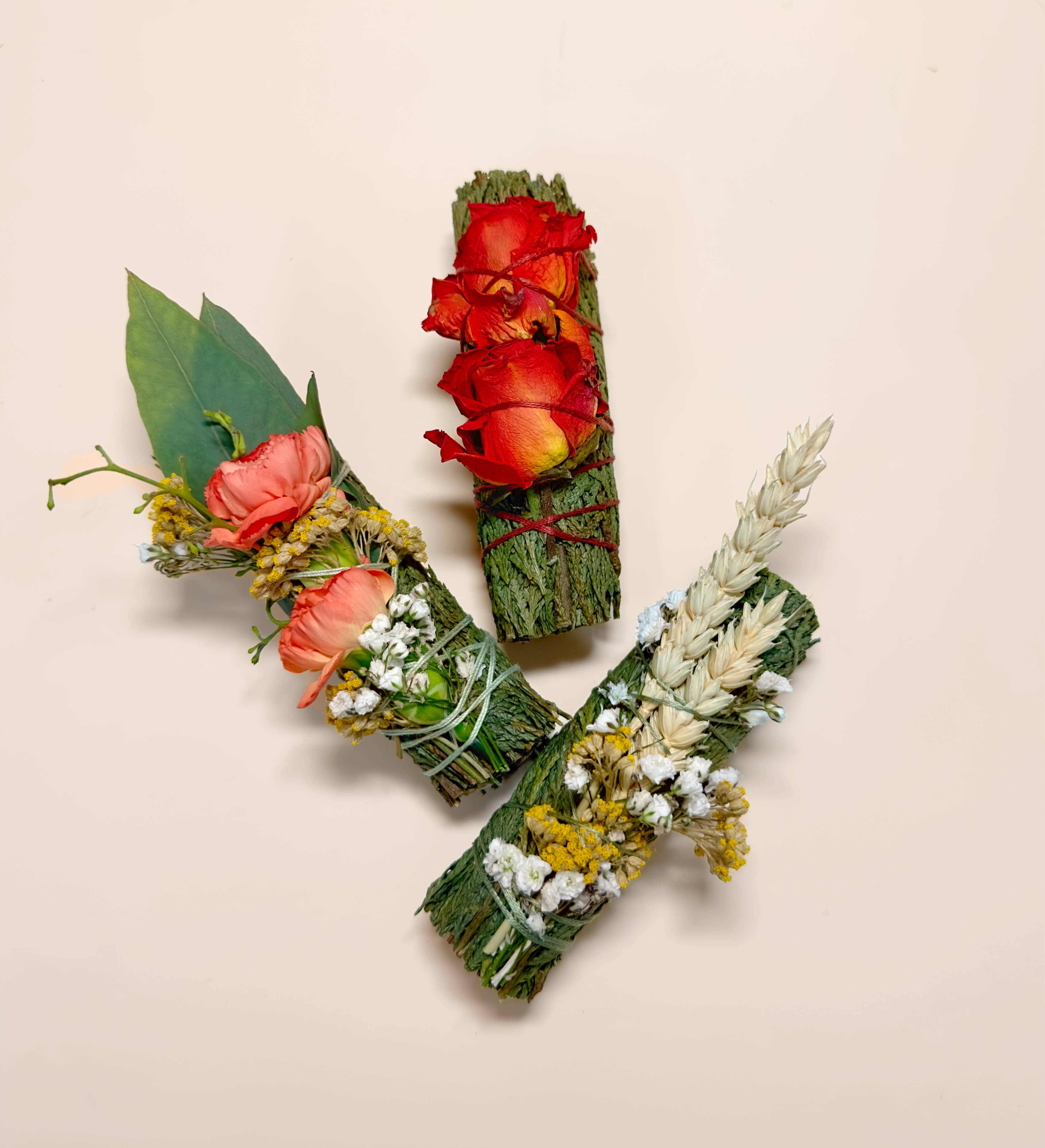 The 12th Moon - Wholesale Sage bundle - Floral Cedar Bundle - Smoke Cleansing - Fall Bundle -Smudge1