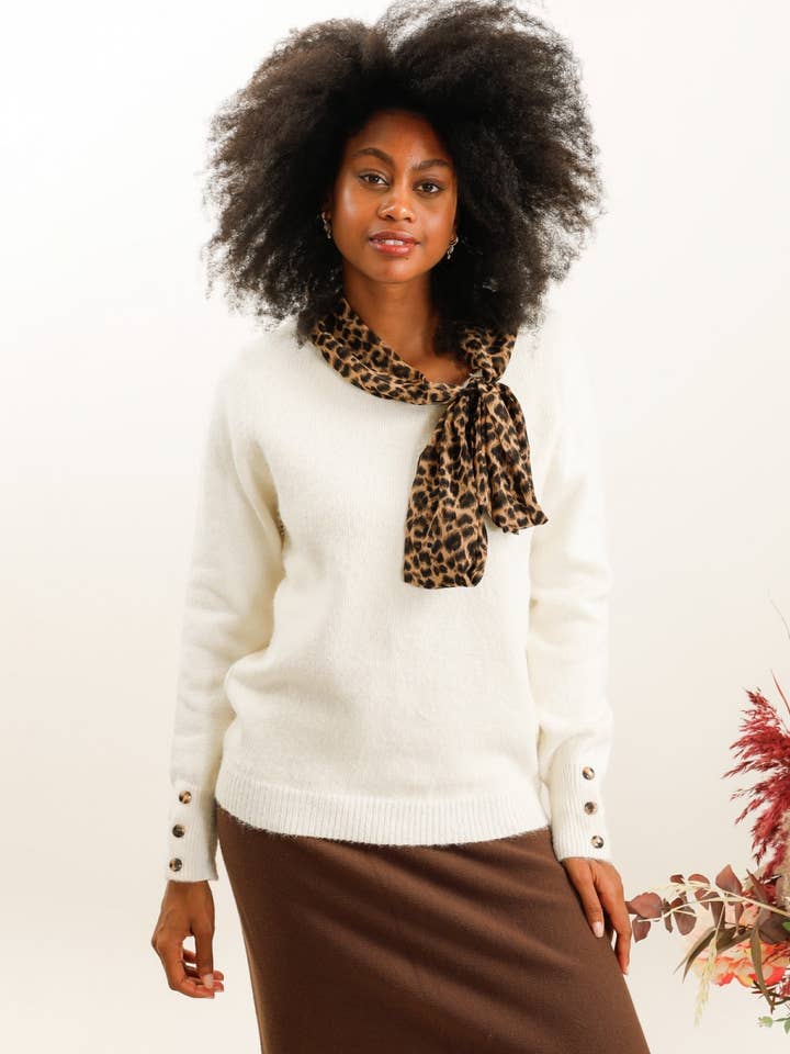 DIX-ONZE - Wholesale Knit Sweater - Women's - Classic Fuzzy Knit Sweater – The Chic Essential8