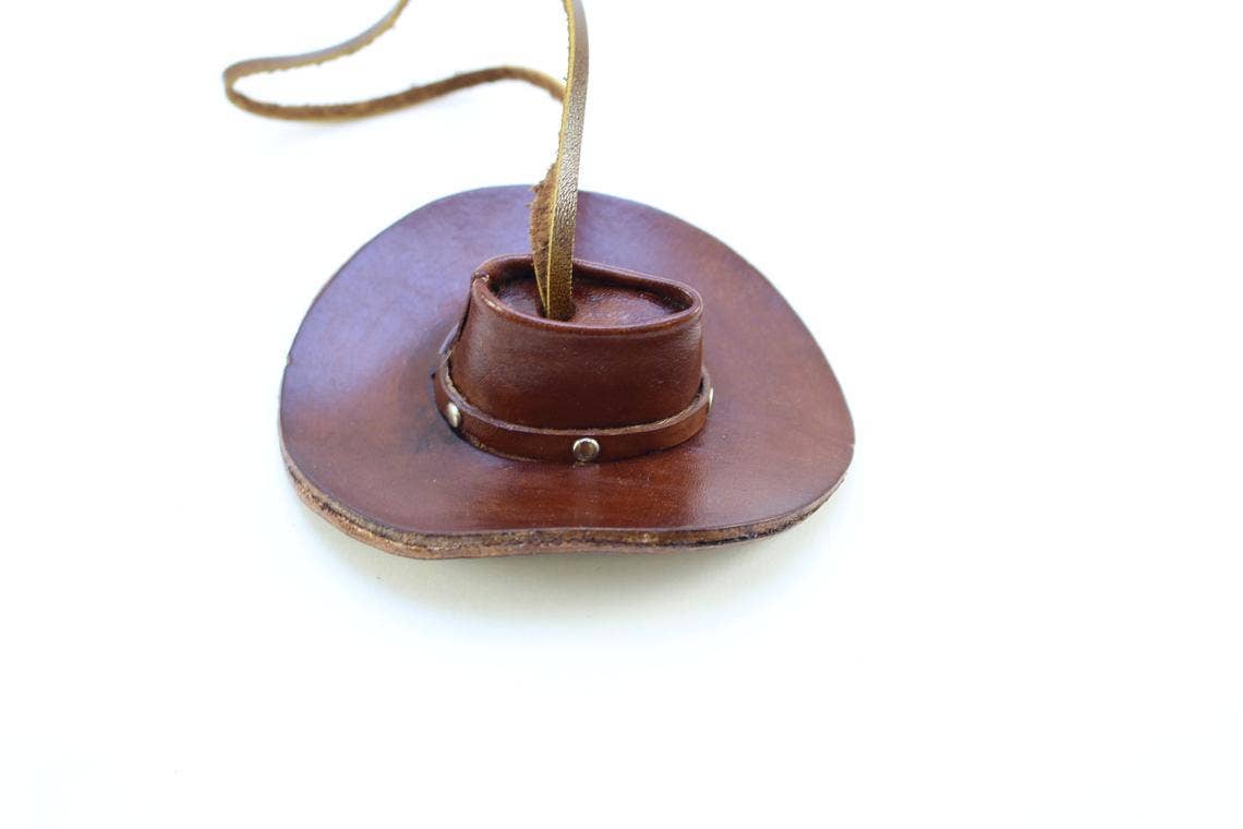 Sunflower Handmade leather inc - Wholesale Ornamentset - 12 stuks westerse lederen artikelen ornamenten cowboylaarzen hoeden et7