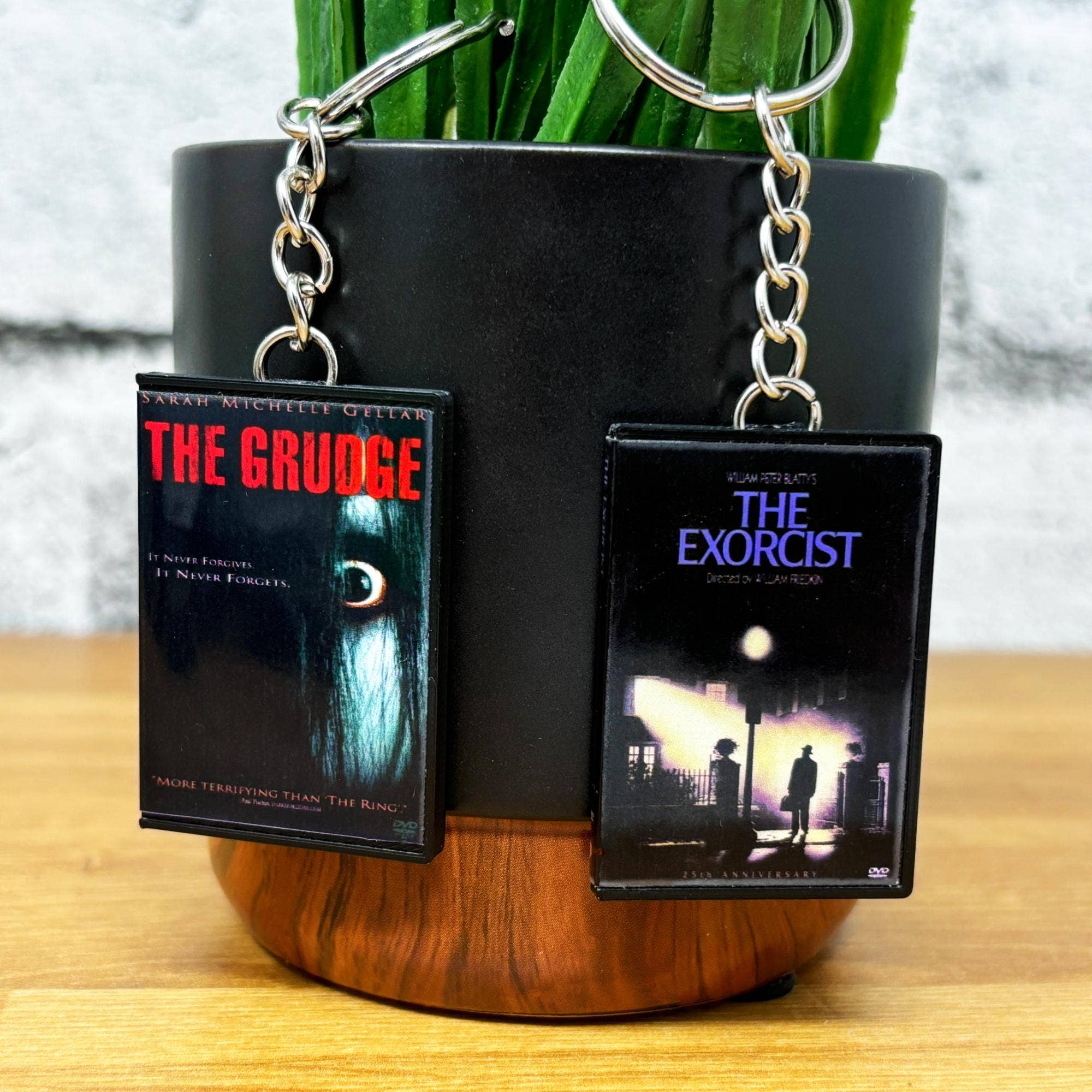 BitsyLabs - Wholesale Keychain - Unisex - Horror Movies (D-G) Keychains3