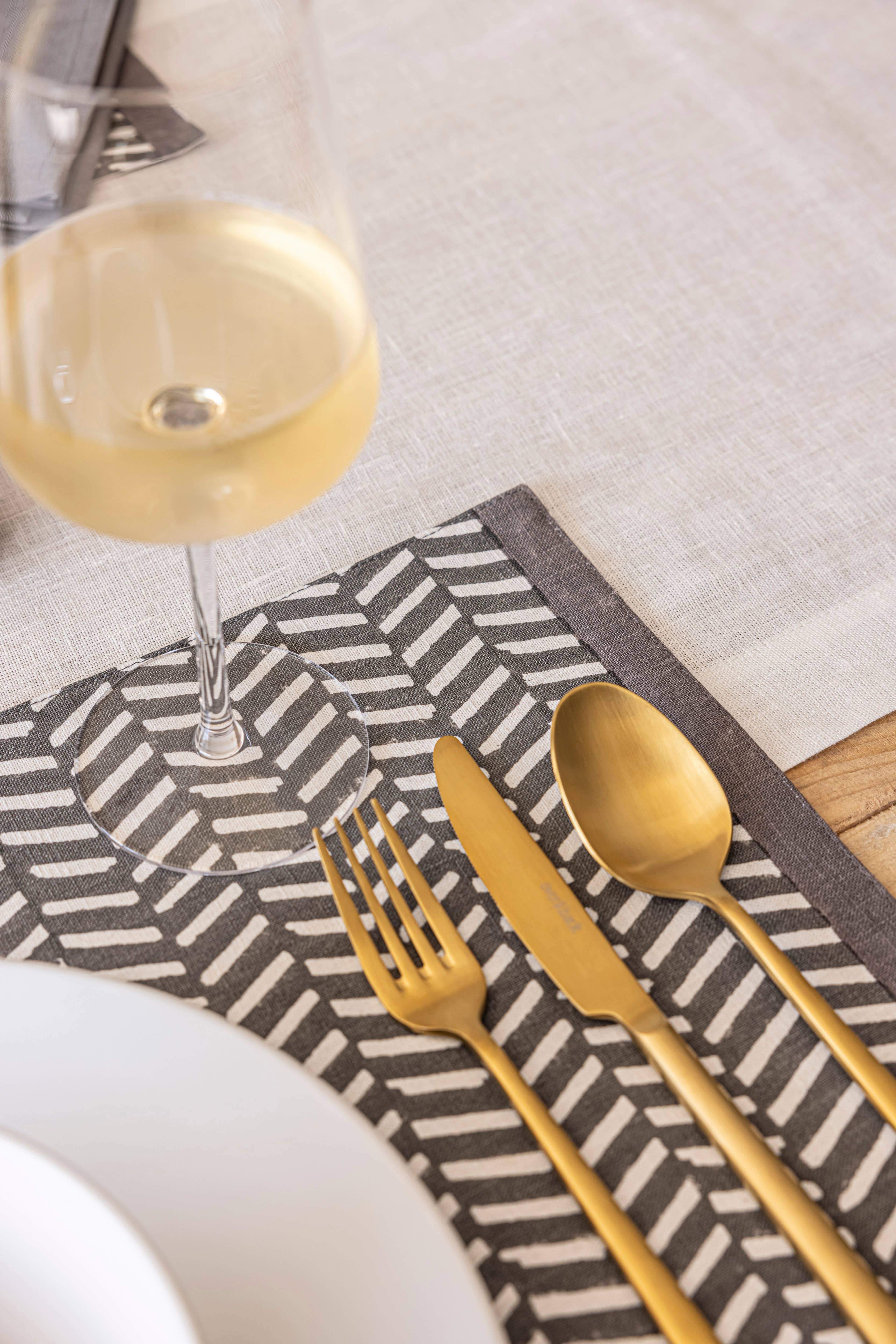 over&back - Wholesale Placemat - Artisan Hand-Blocked Placemats – 100% Cotton – Set of 469