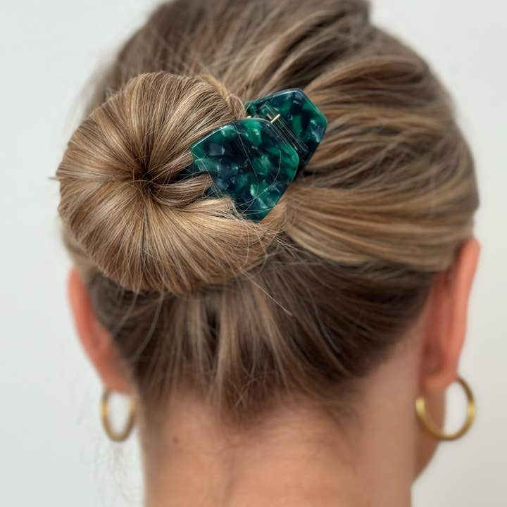 Plastic-free Hairclaw | Hair Clip Small | Forest Green for wholesale by Maisonette