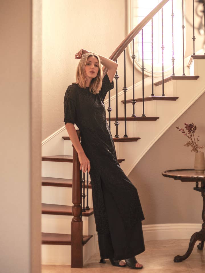 Jennafer Grace - Vente Tunique – femme - Tunique Of The Night à ourlet fendu12