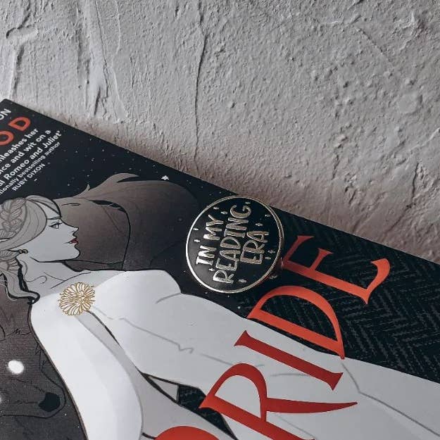 TitlePieces - Wholesale Lapel pin/button - In My Reading Era Enamel Pin5