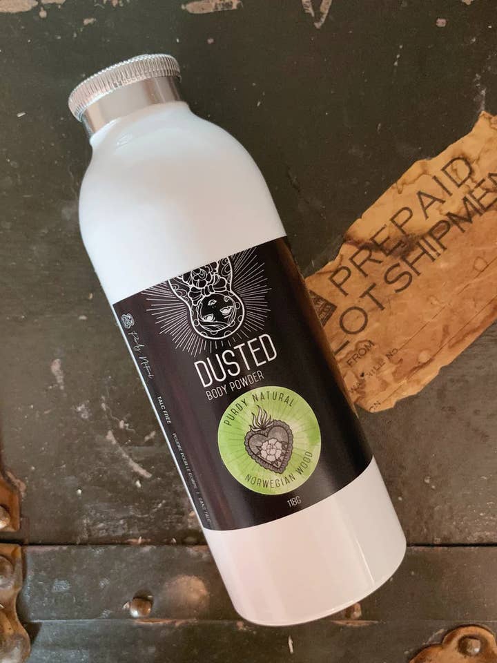 Dusted (poudre pour le corps sans talc) pour la vente par Purdy Natural