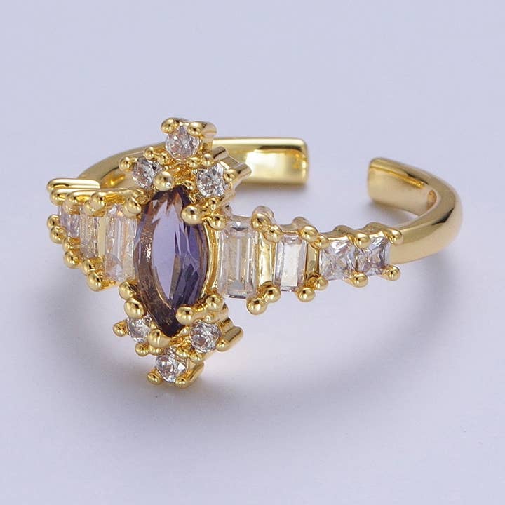 Bague ajustable à micro pavé géométrique en forme de zircone cubique violette pour la vente par Aim Eternal