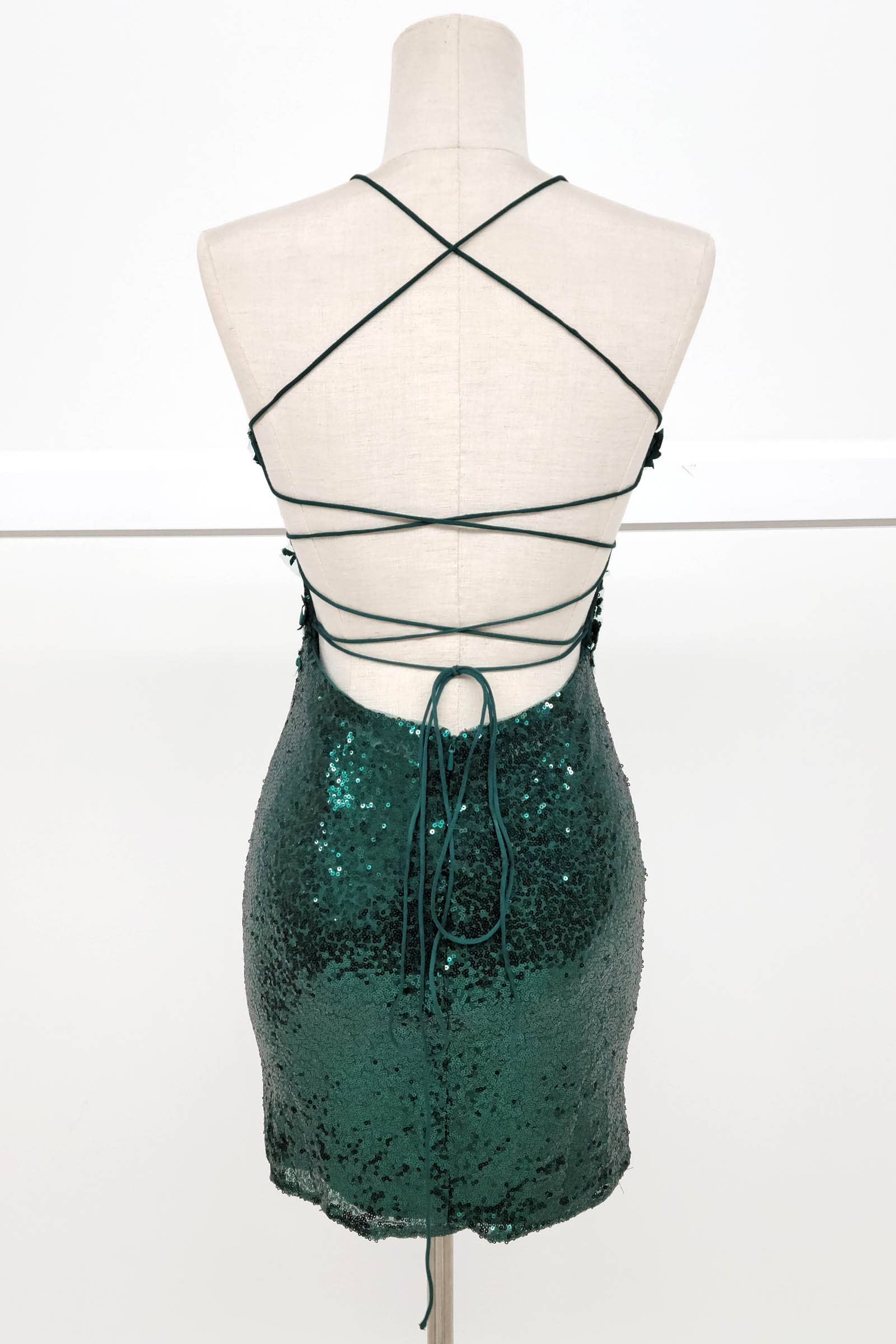 Chicas - Wholesale Jurk - Dames - Bodycon pailletten mini-jurk met bloemen en bandjes C80734