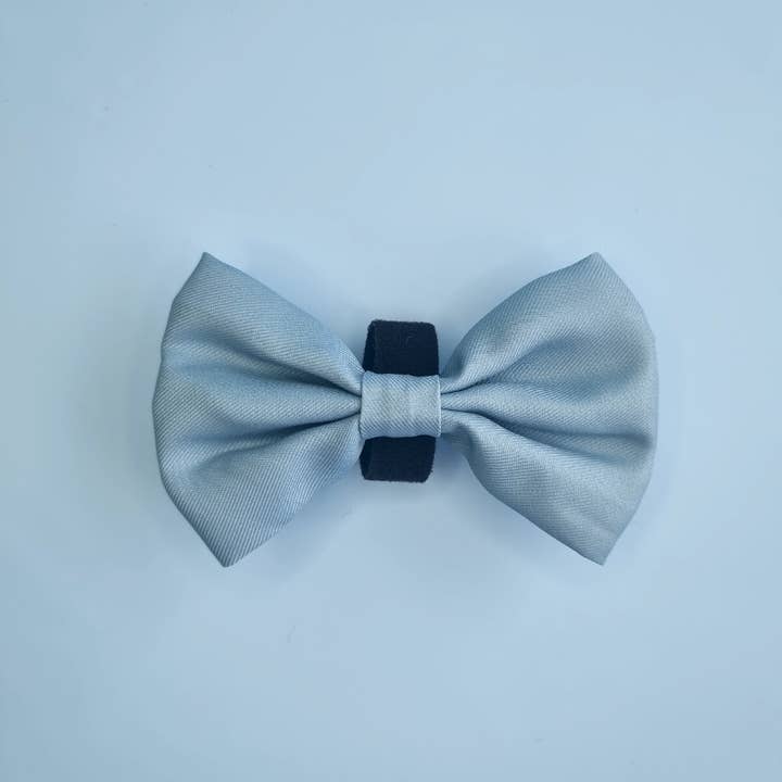 Dusty Blue Hundefliege für den Großhandel von WOOF INC