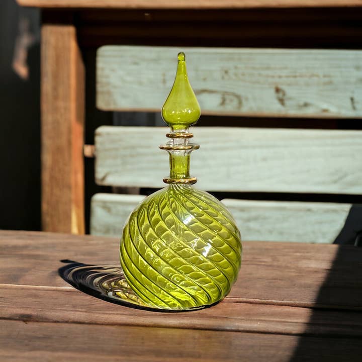 LesTroisPyramides - Wholesale Decorative Tabletop Object - Green Ribbed Blown Glass Perfume Bottle In 14 K Gold