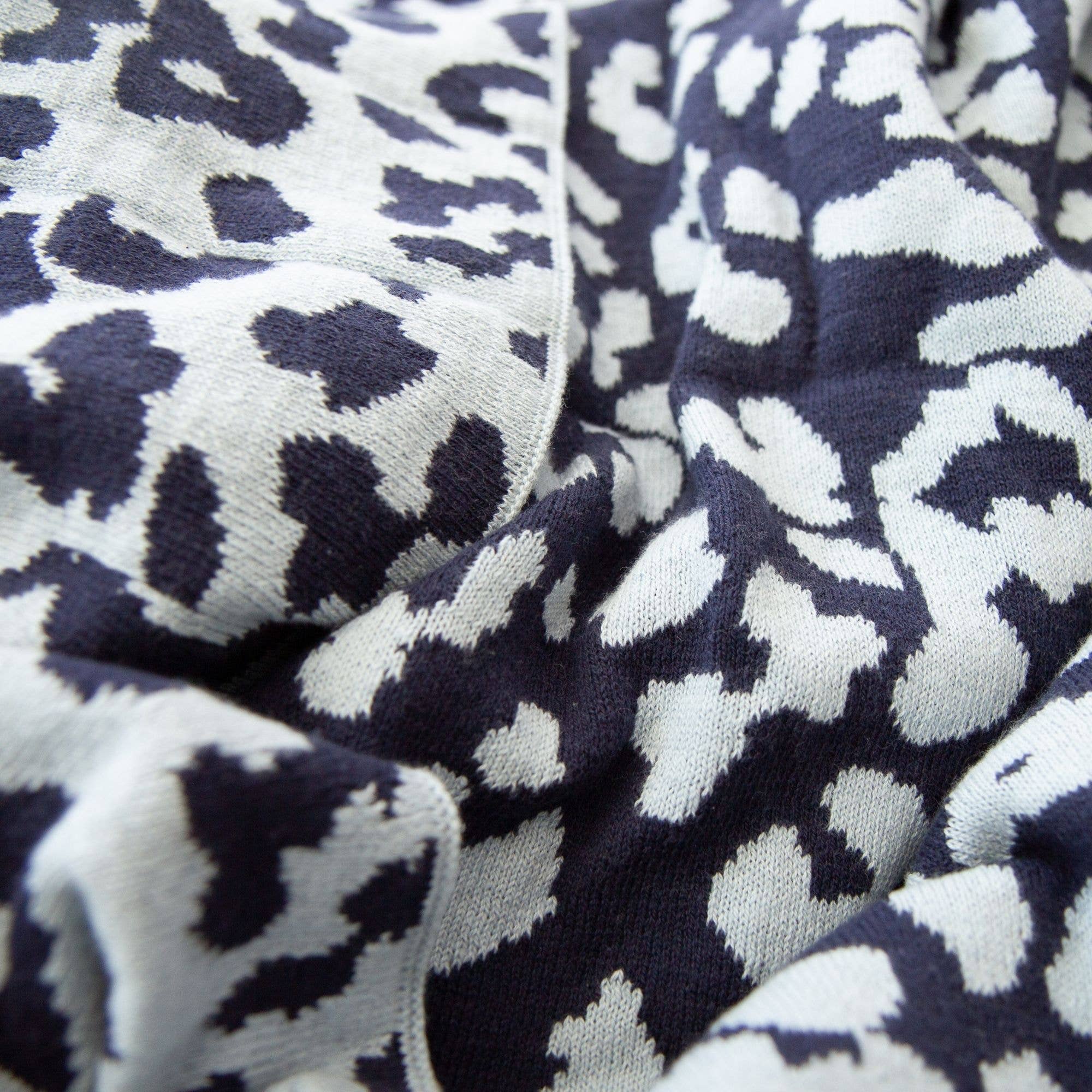 Tajik  Home  LLC - Vente Plaids - Plaid en coton tricoté Lucia léopard - doux et confortable2