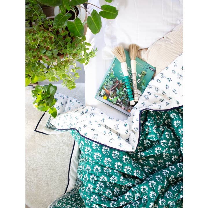 TerraWeave - Wholesale Quilt - Serene Emerald Leaf Cotton Comforter All Season kantha quilt1