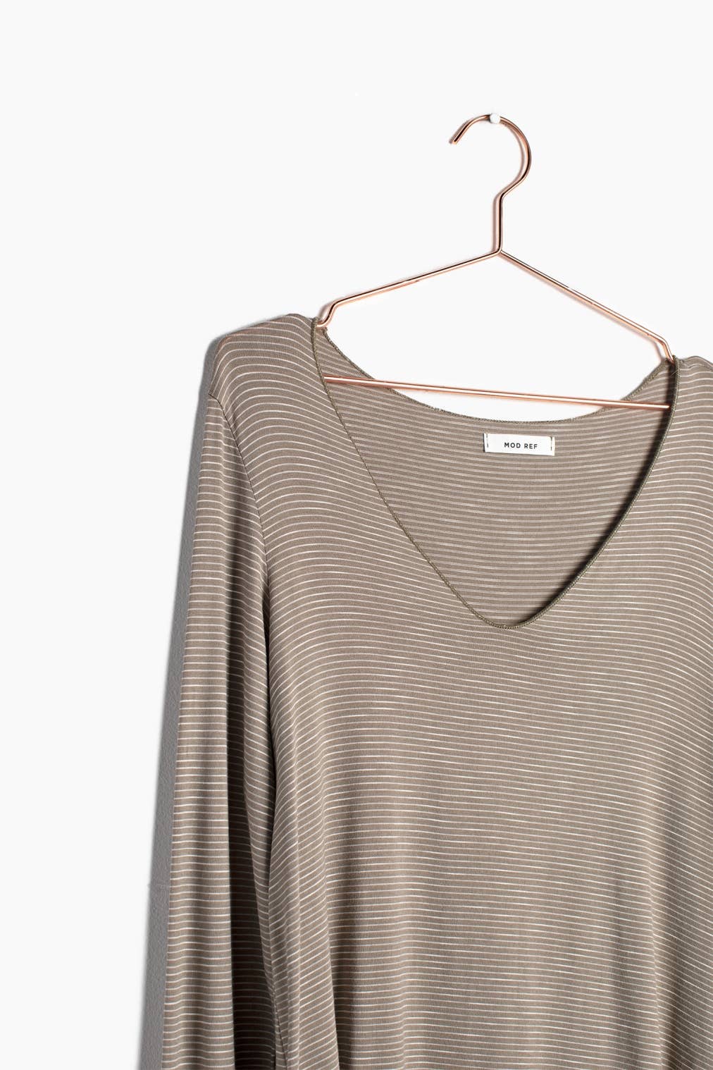 MOD REF – Túnica - Mulher por atacado – O top listrado de manga comprida todos os dias8