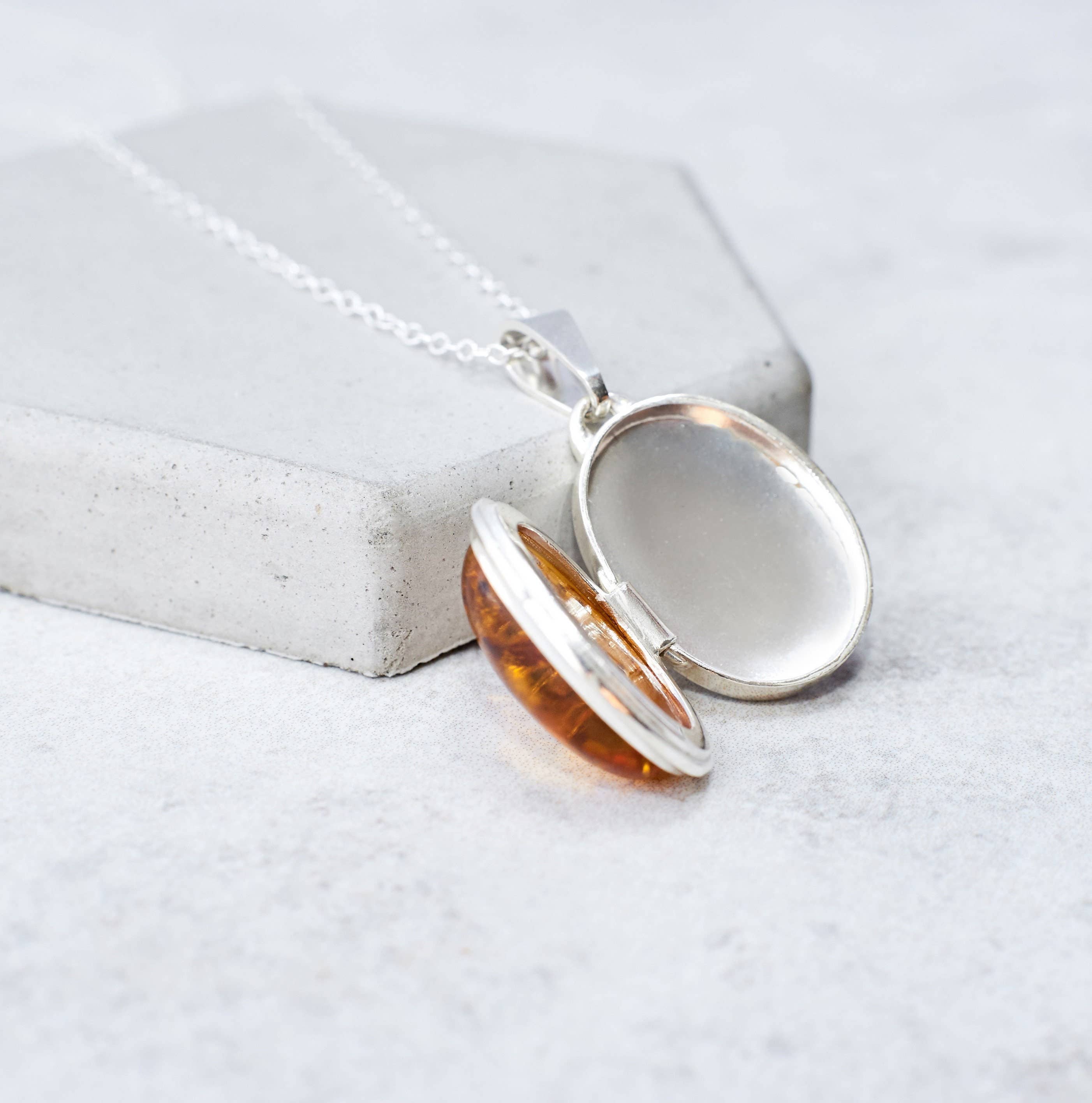 Marcin Waryszak - Wholesale Locket Necklace - Baltic Amber Locket Pendant Necklace Sterling Silver Locket9