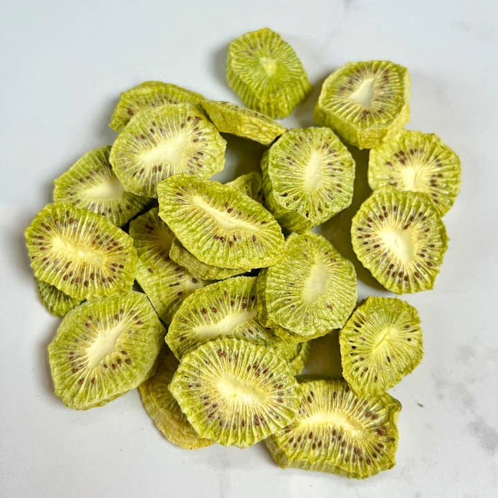 NutriBoom - Wholesale Dried/Dehydrated Fruit - Freeze Dried Kiwi: 20g and 35g packs