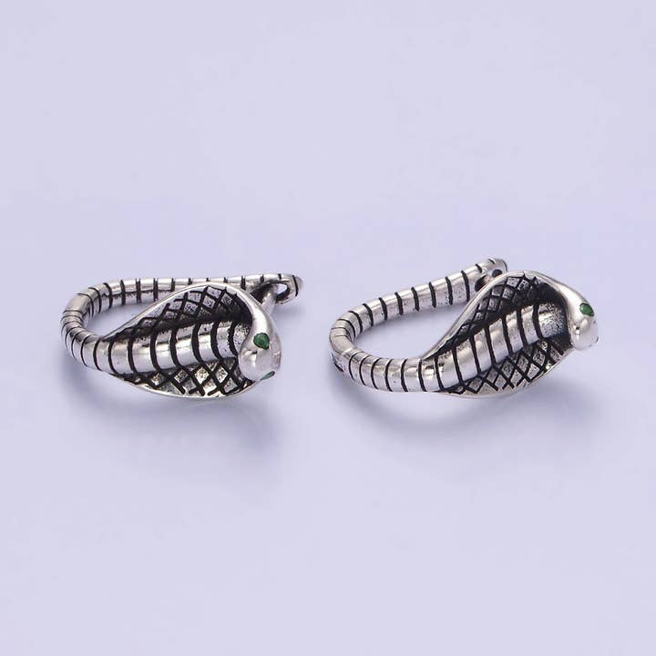Pendientes Snake Huggie Hoop en plata de ley con forma de serpiente y cobra para venta al por mayor de Aim Eternal