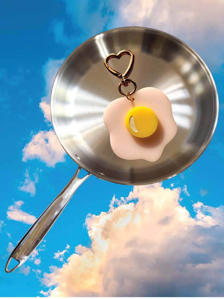 Llavero/Colgante de Bolsa de Huevo para venta al por mayor de No Guts No Glory Jewelry + Co