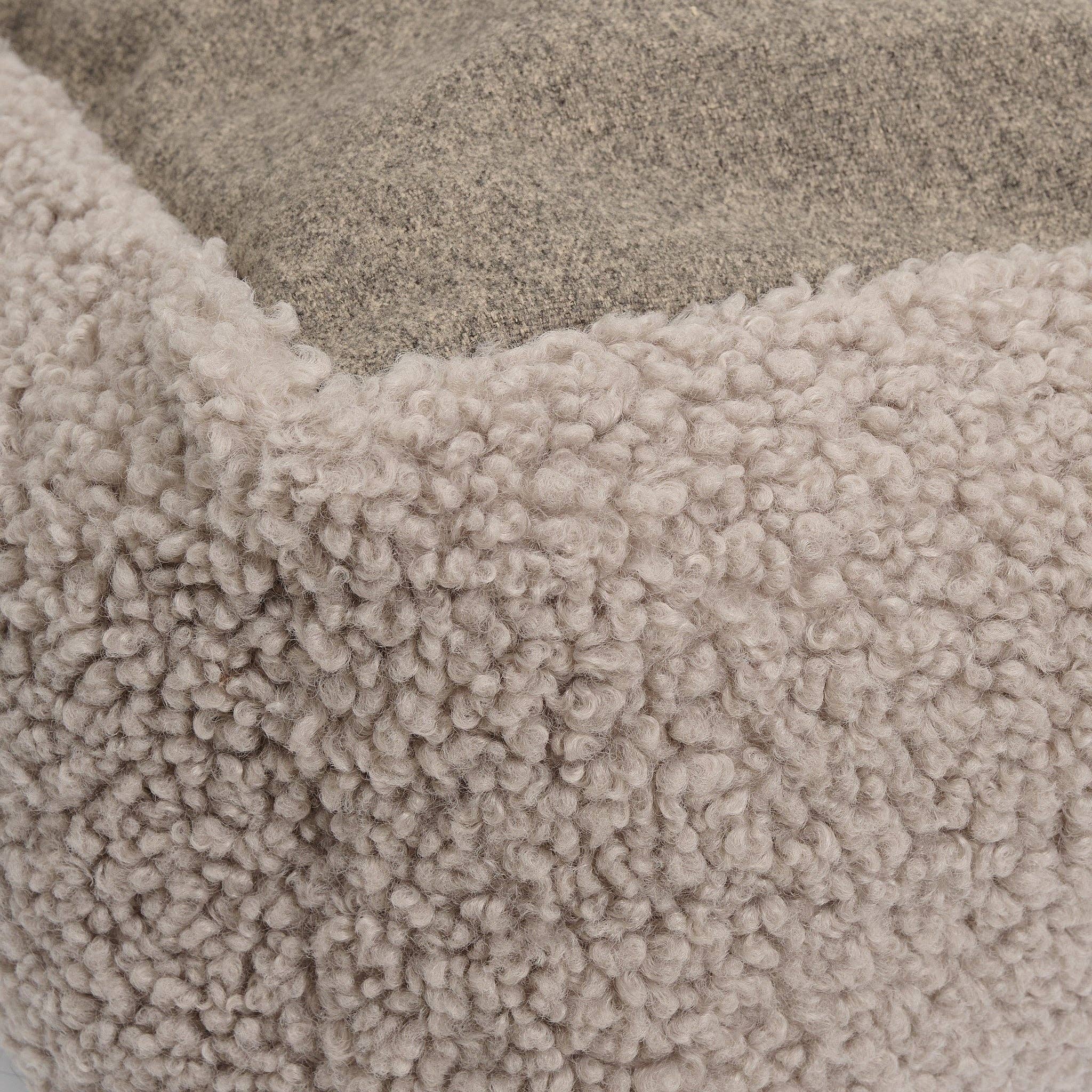 Taupe Nuna dog bed - Teddy soft & washable dog bed made of memory foam (taupe) for wholesale on Faire3