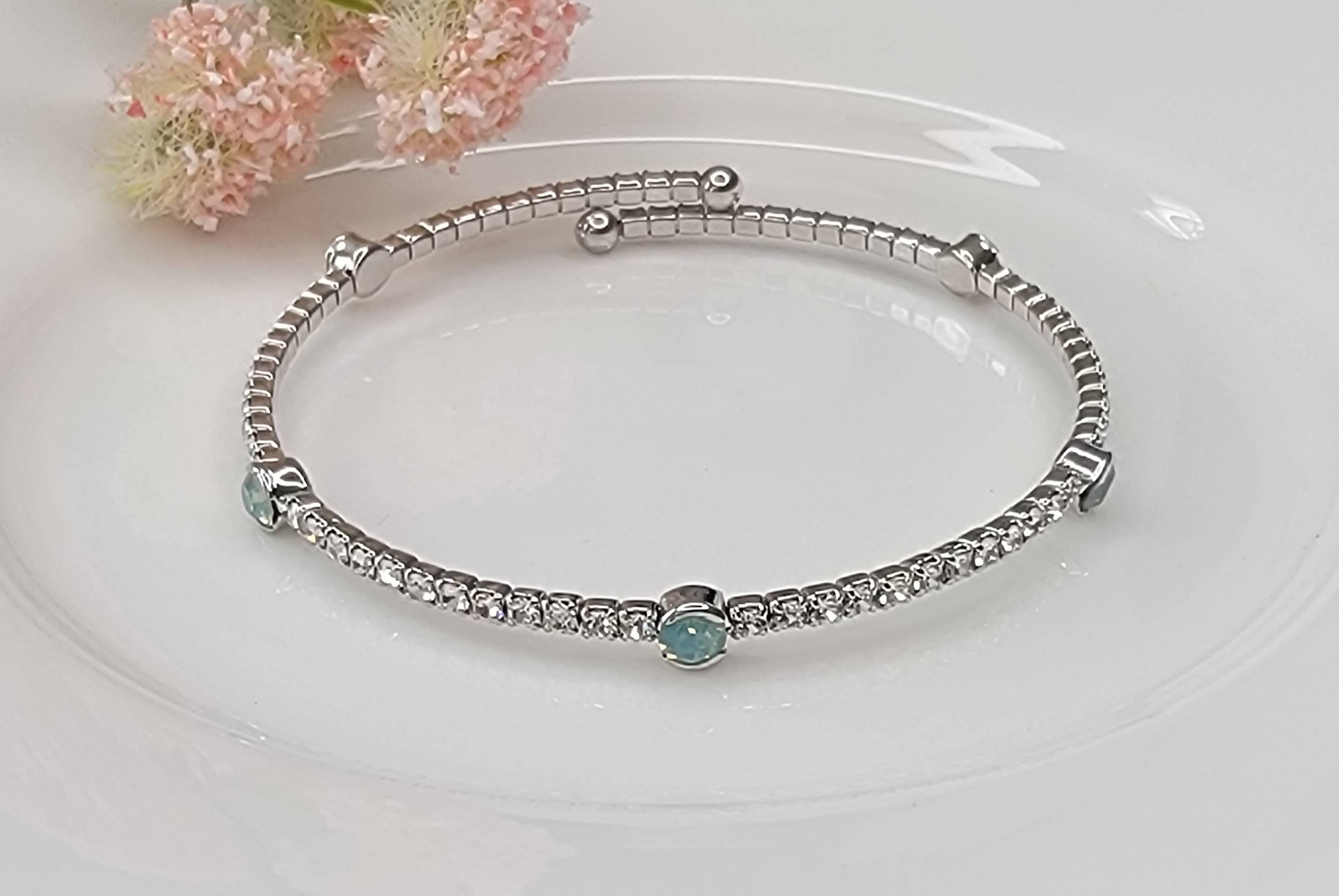 BETTYOH INC - Wholesale Armband met kralen - STAPELBARE ARMBAND VAN ZILVERKLEURIG METAAL.4