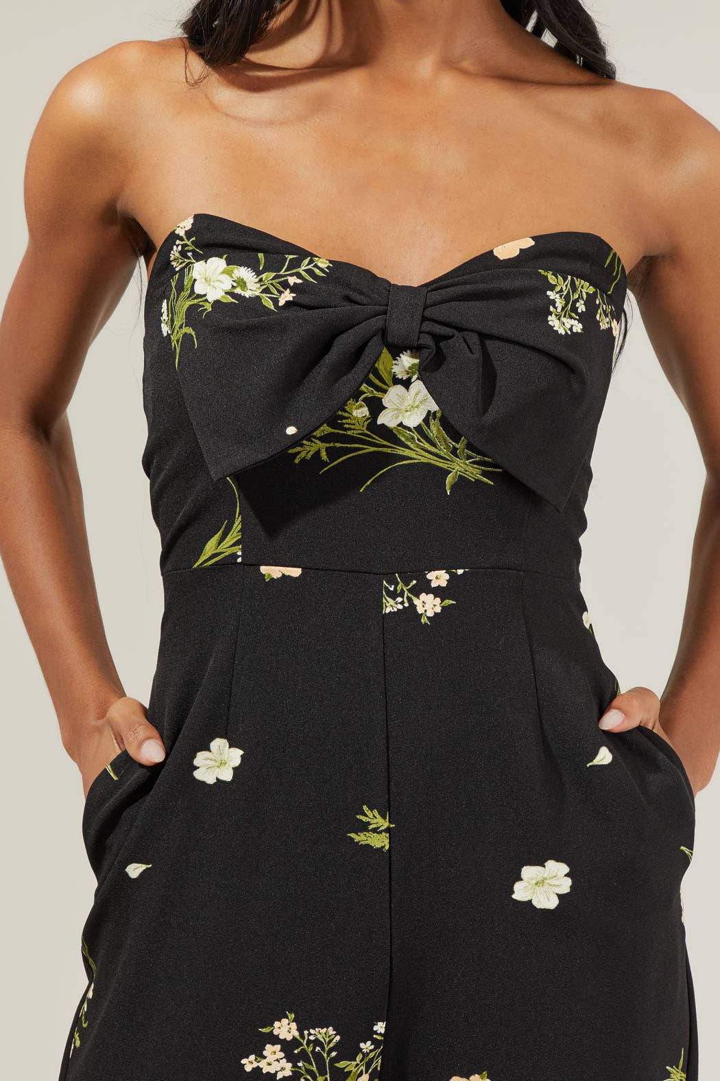 BlackGreen Jenna Floral Wide Leg Jumpsuit for wholesale on Faire3