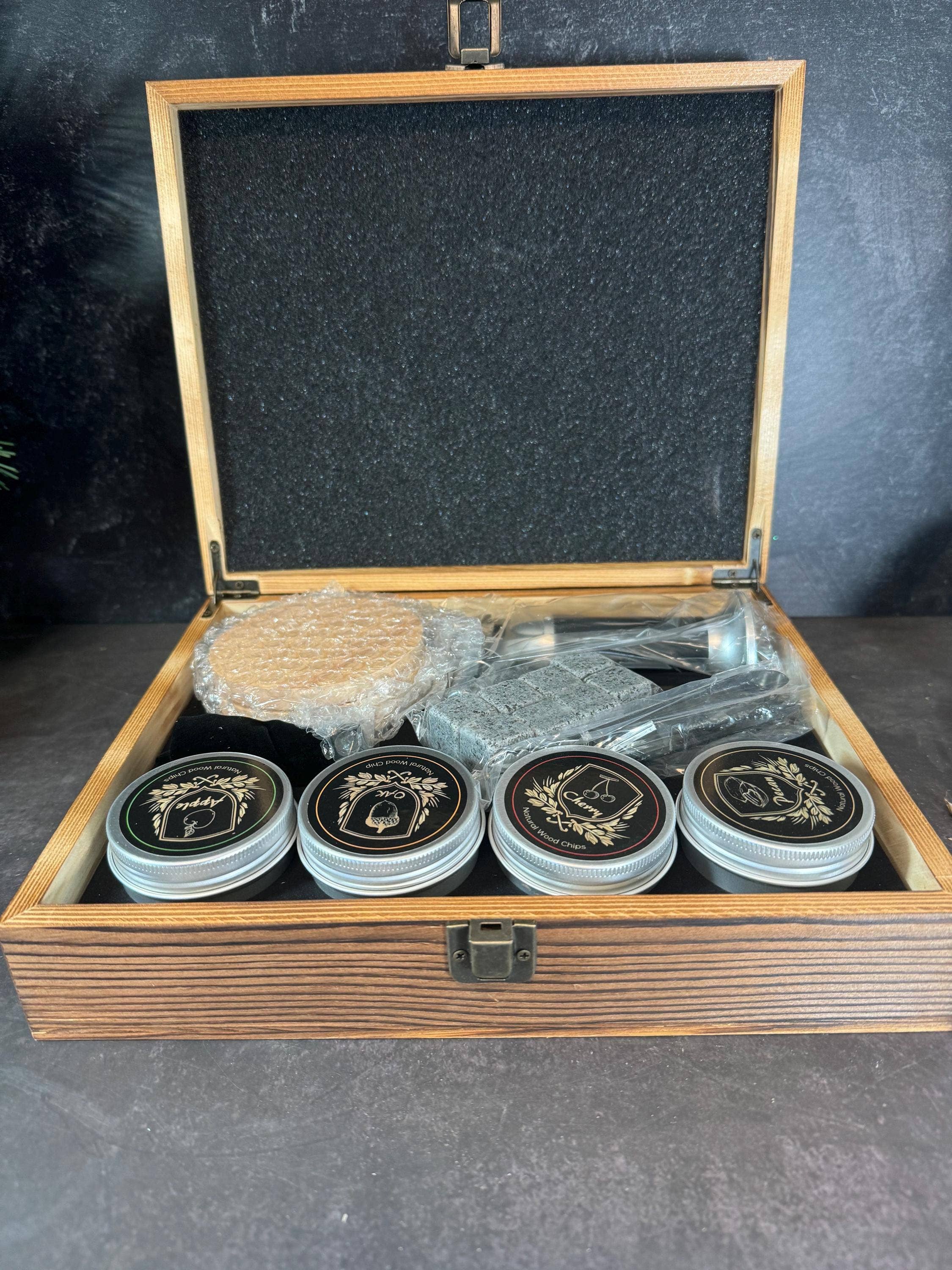 The Mas Boutique - Wholesale Cocktail Shaker - Sasquatch Mountains Rustic Cocktail Smoker Kit Gift2