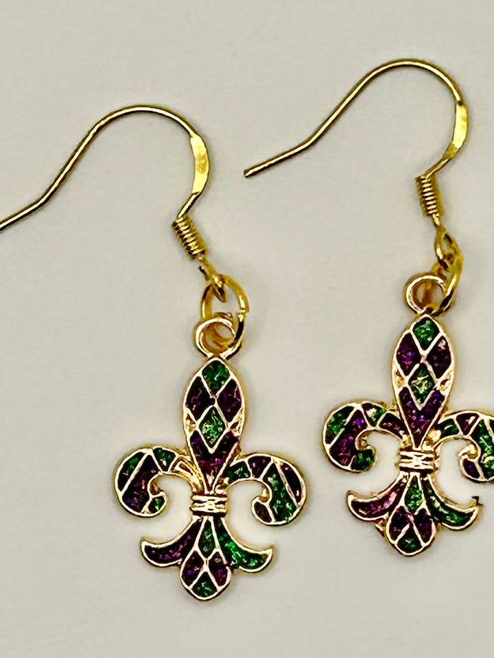 Boucle d'oreille Fleur de lis Mardi Gras pour la vente par 143 Inspirations