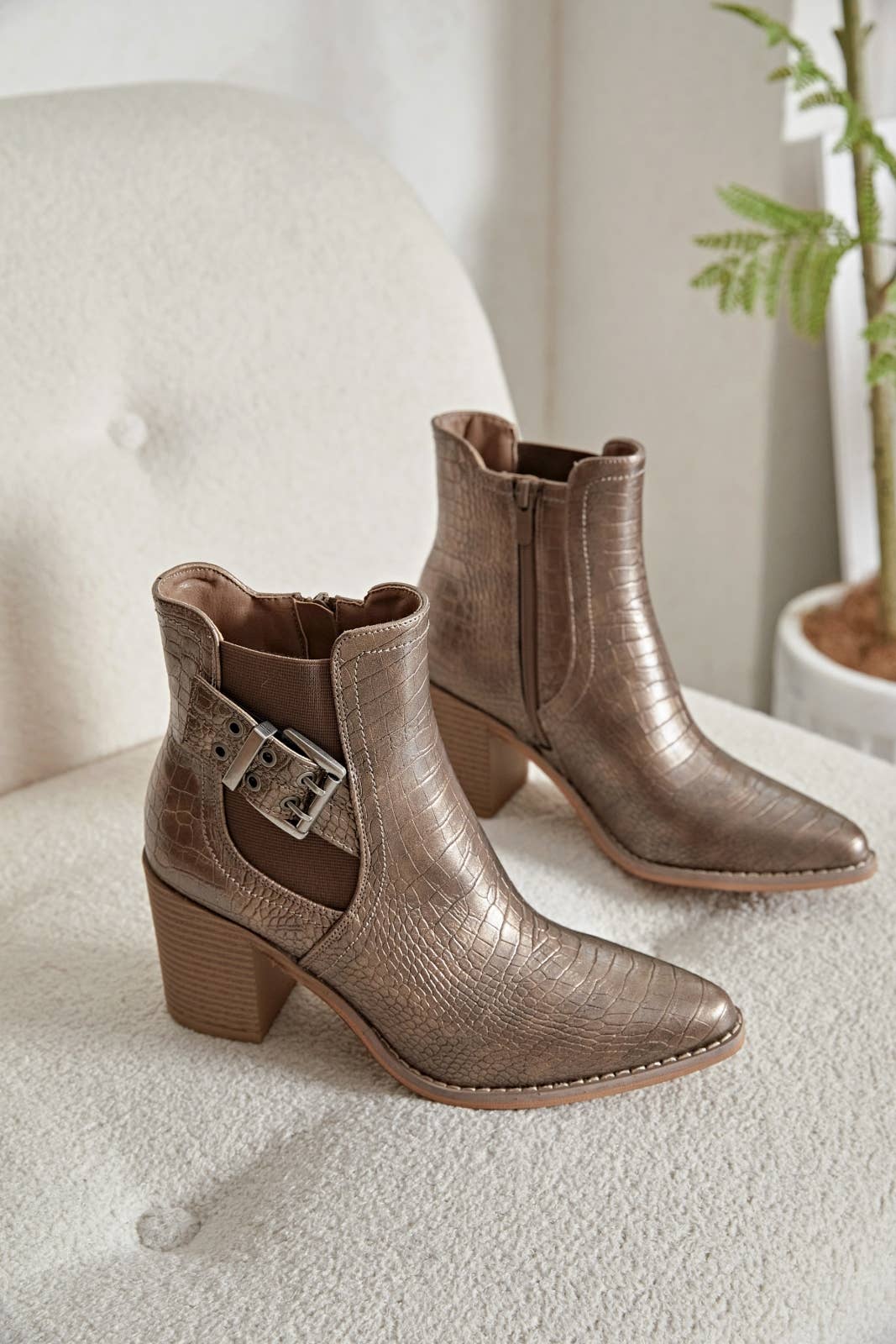 ERYNN - Wholesale Booties - Women's - HEELED ANKLE BOOTS - RAYNA8
