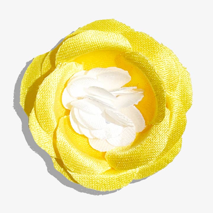 Påsklilja Lapel Blomma för wholesale av Hook & Albert