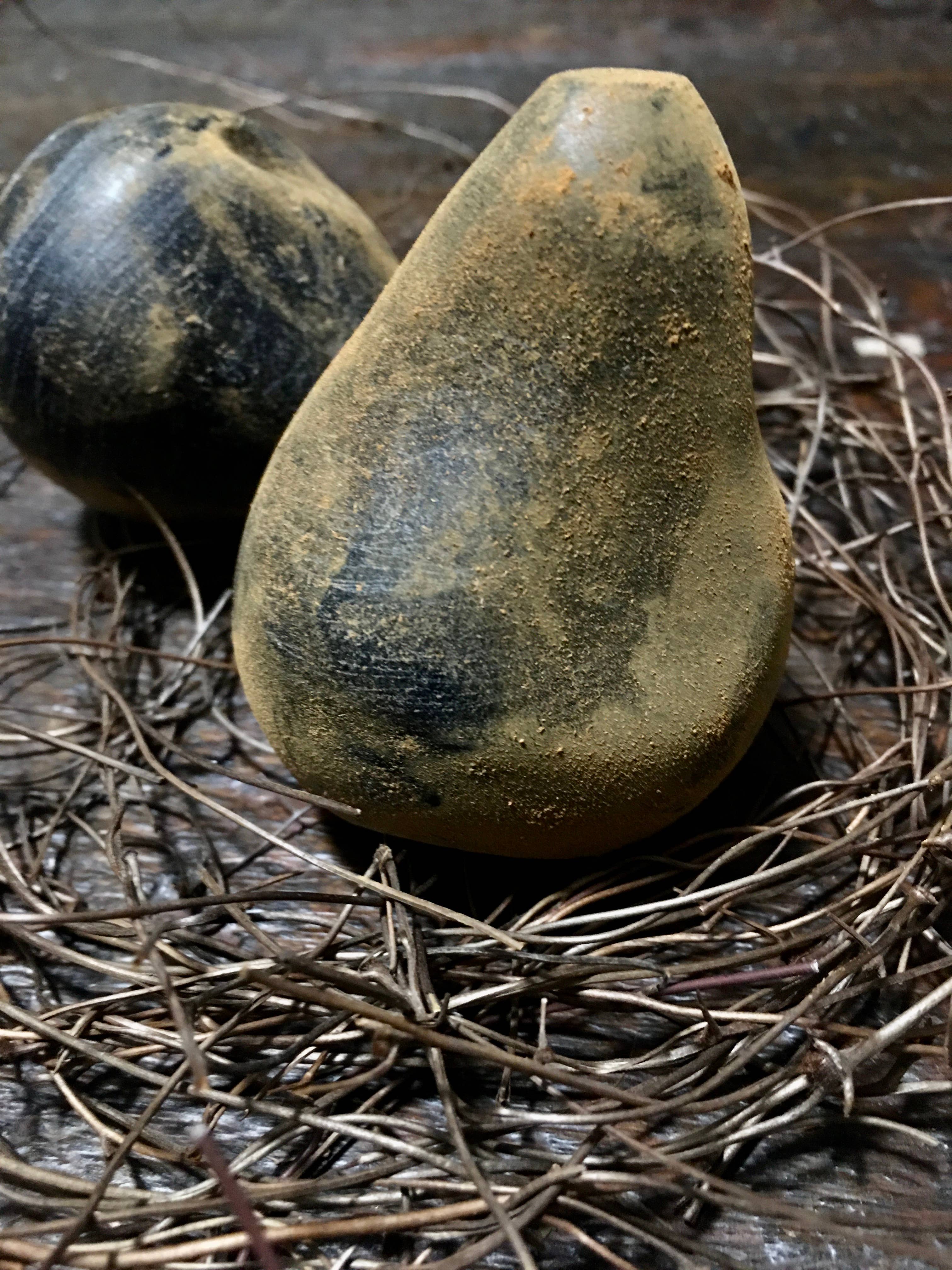 The Cranberry Cornstalk Co. - Wholesale Decorative Tabletop Object - Bees Wax Primitive Pear Bowl Filler1
