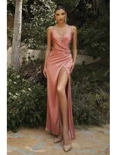 Ladivine by Cinderella Divine - Wholesale Formele jurk - Dames - Strakke jurk met V-hals en illusie-zijkanten6