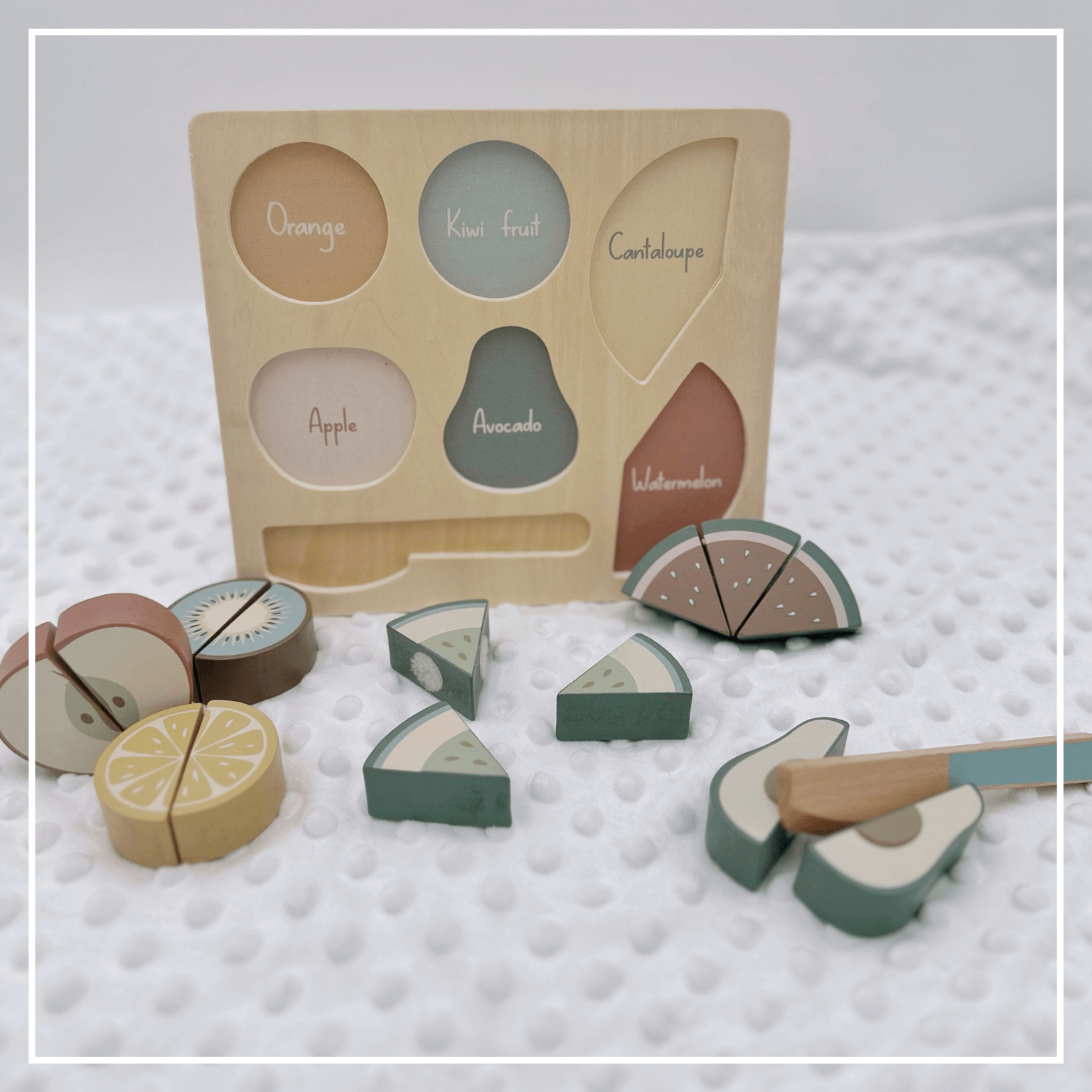 OmaOmaOma! Montessori Educational Wooden Toys for Kids - Wholesale Puzzle - Kids - Wooden Fruit Cutting Puzzle - Velcro Play Food Set Ages 18m+4