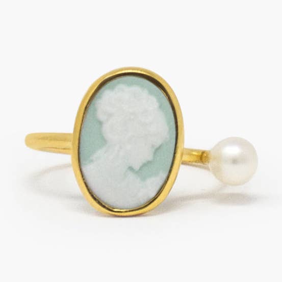 Vintouch Jewels – wholesale Cocktail/statement ring – Green Mini Cameo Ring With A Pearl0