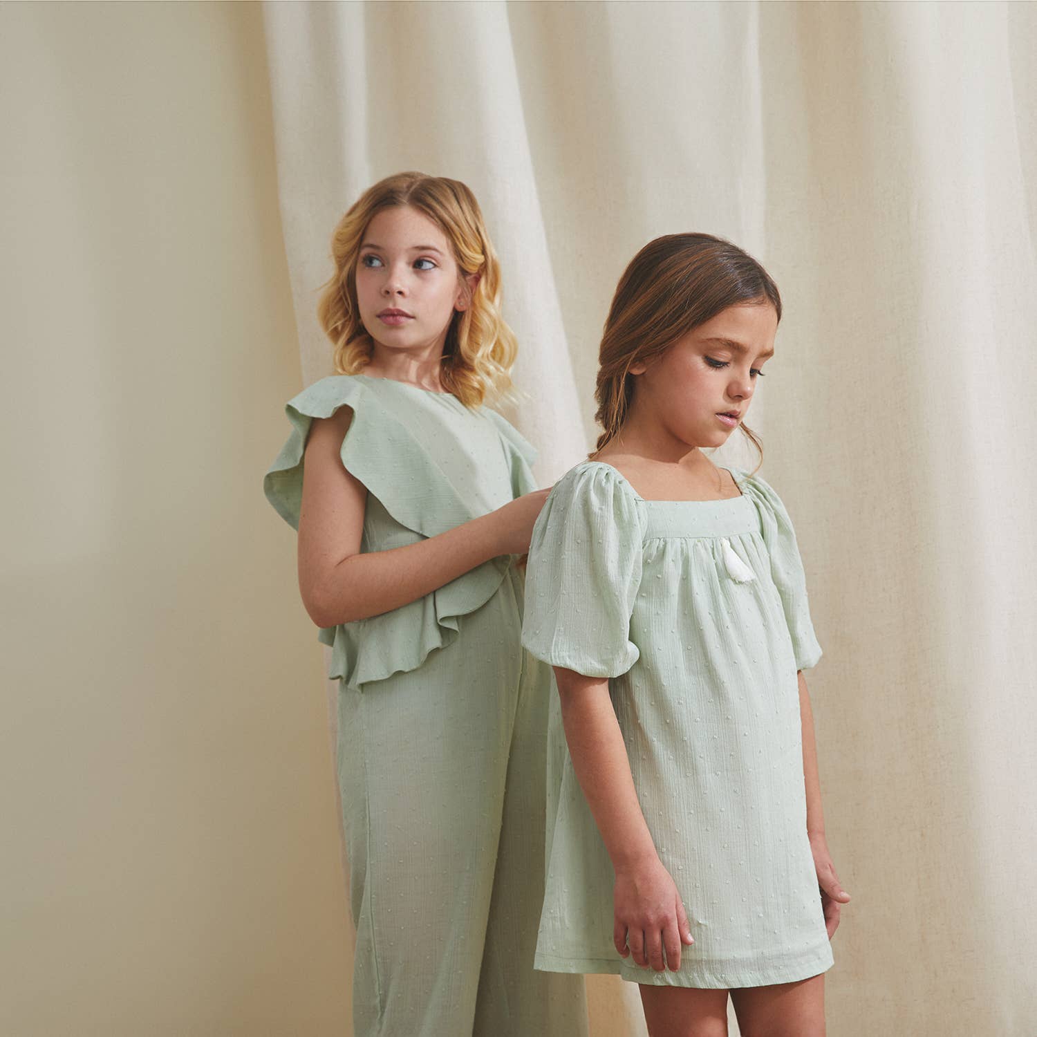 Dadati - Wholesale Overalls - Kids - Girl's jumpsuit with ruffle in light green plumeti1