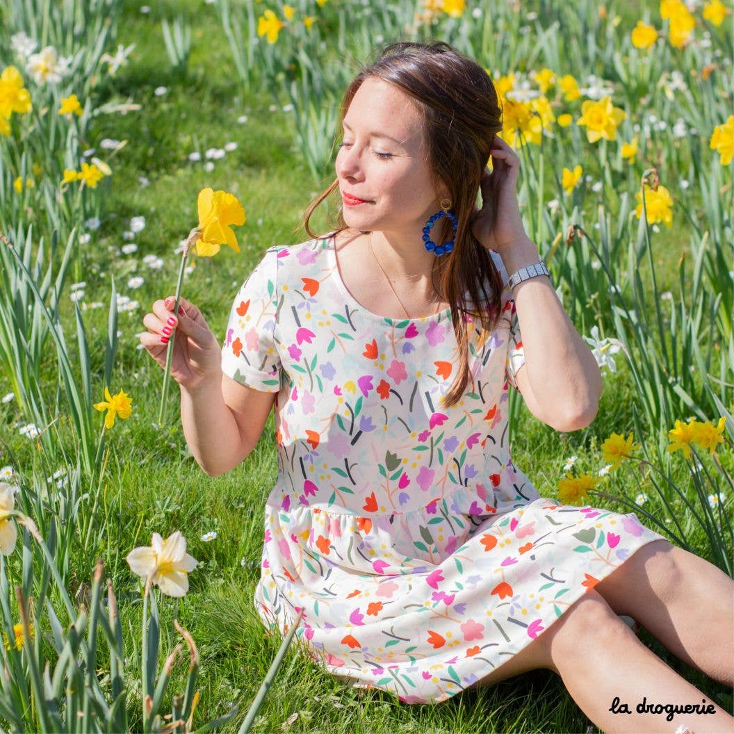 LA DROGUERIE - Wholesale Craft Sewing Kit - Women's dress sewing pattern "Lecci"2