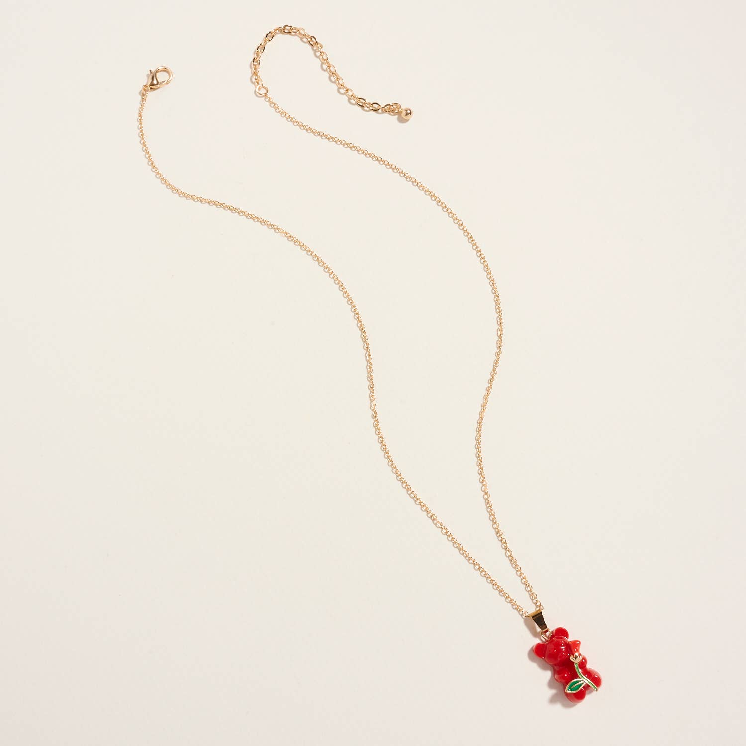 Designature New York – Großhandel Kette mit Anhänger/Charm – Bär mit Blumenform Farbe Emaille Kurze Halskette3