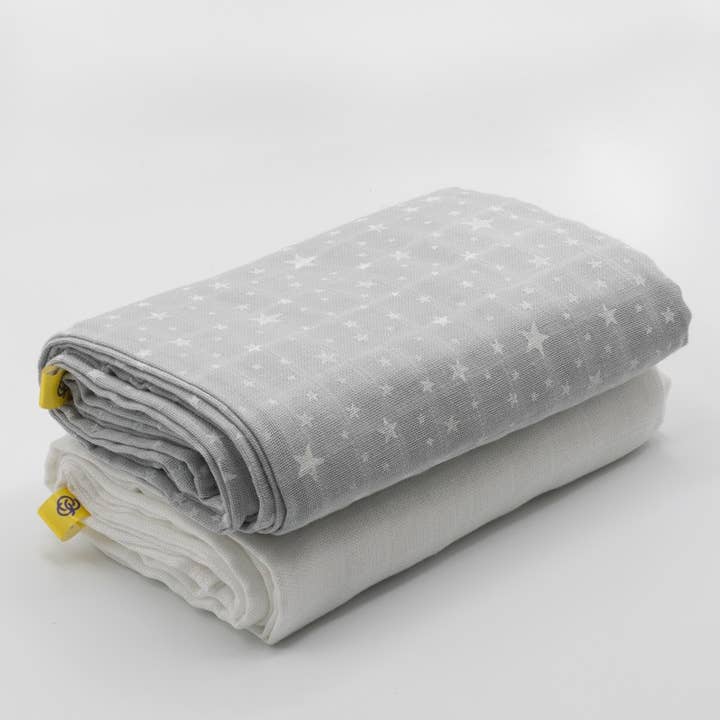 Mousseline Inbakerdoeken 2 stuks. Pak Grijze Sterren 5 voor wholesale door Cotton Baby