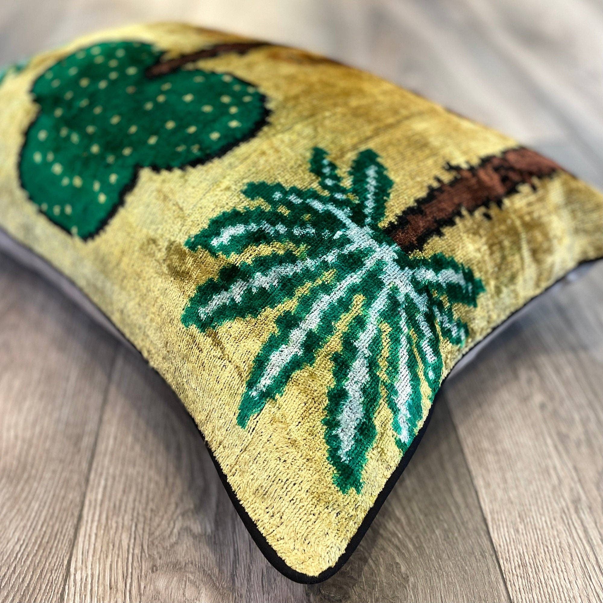 Mila∞Miro by Emelie - Wholesale Throw Pillow Cover - Velvet Ikat Cushion Cheetah | Velvet Ikat Pillow Cheetah3