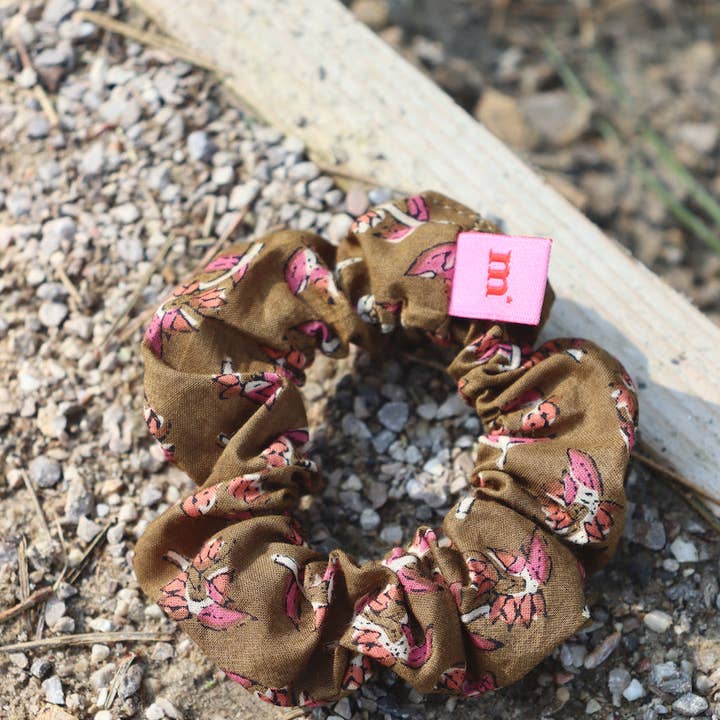 Maho - Wholesale Scrunchie - Women's - Bridget Olive Flowers3