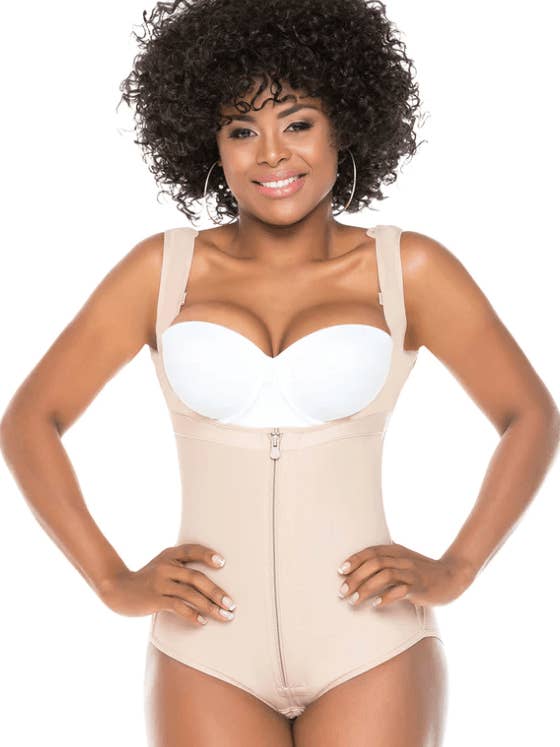 Gilet Modellante Powernet per la vendita all'ingrosso da parte di Stella's Corset