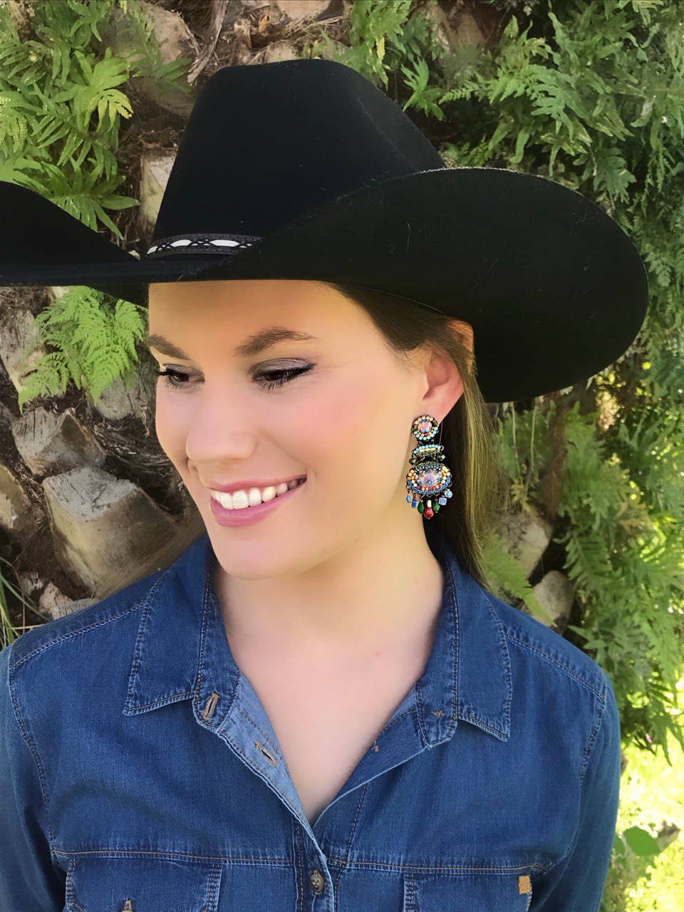 melizijewelry - Wholesale Dangle Earrings - Nomada crystal earrings1