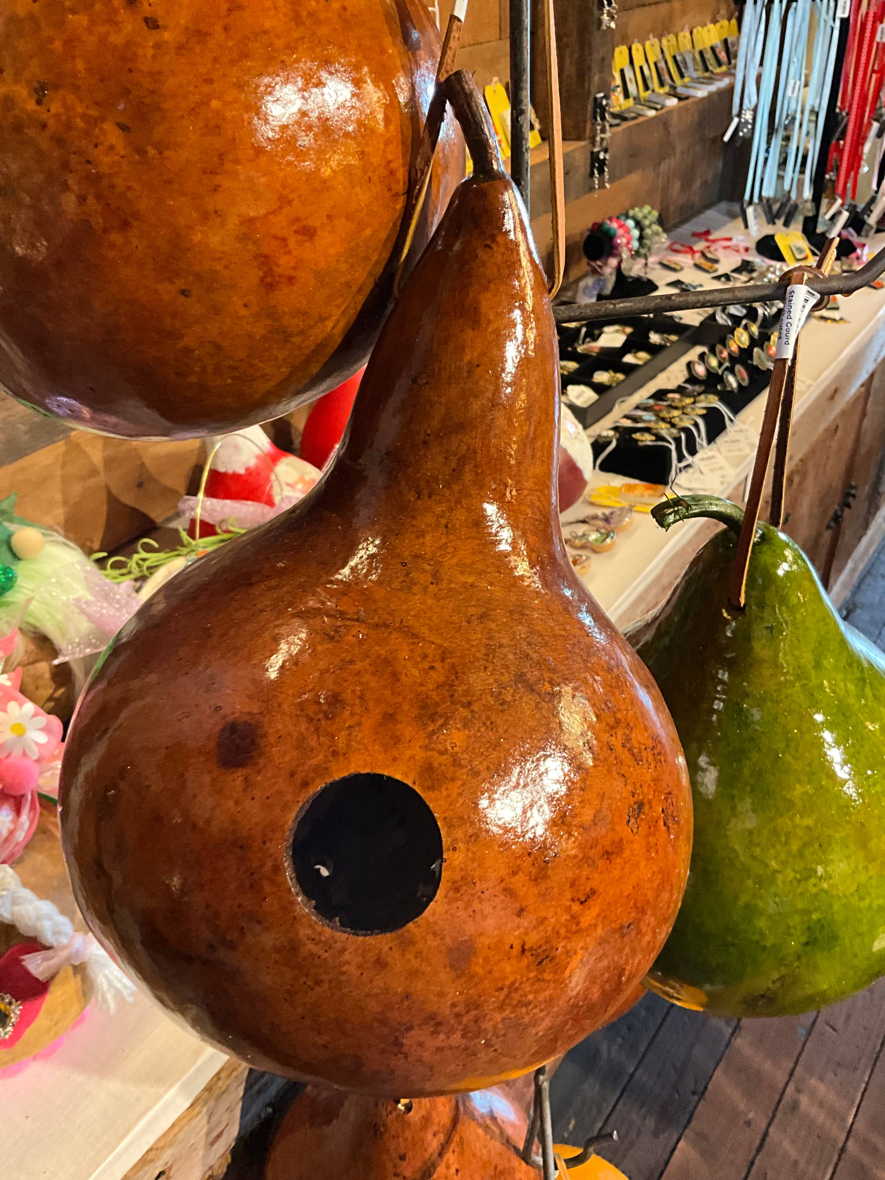 YellowSeventeen – wholesale Bird house – Gourd Birdhouse Stained 7 Colors Case of 109