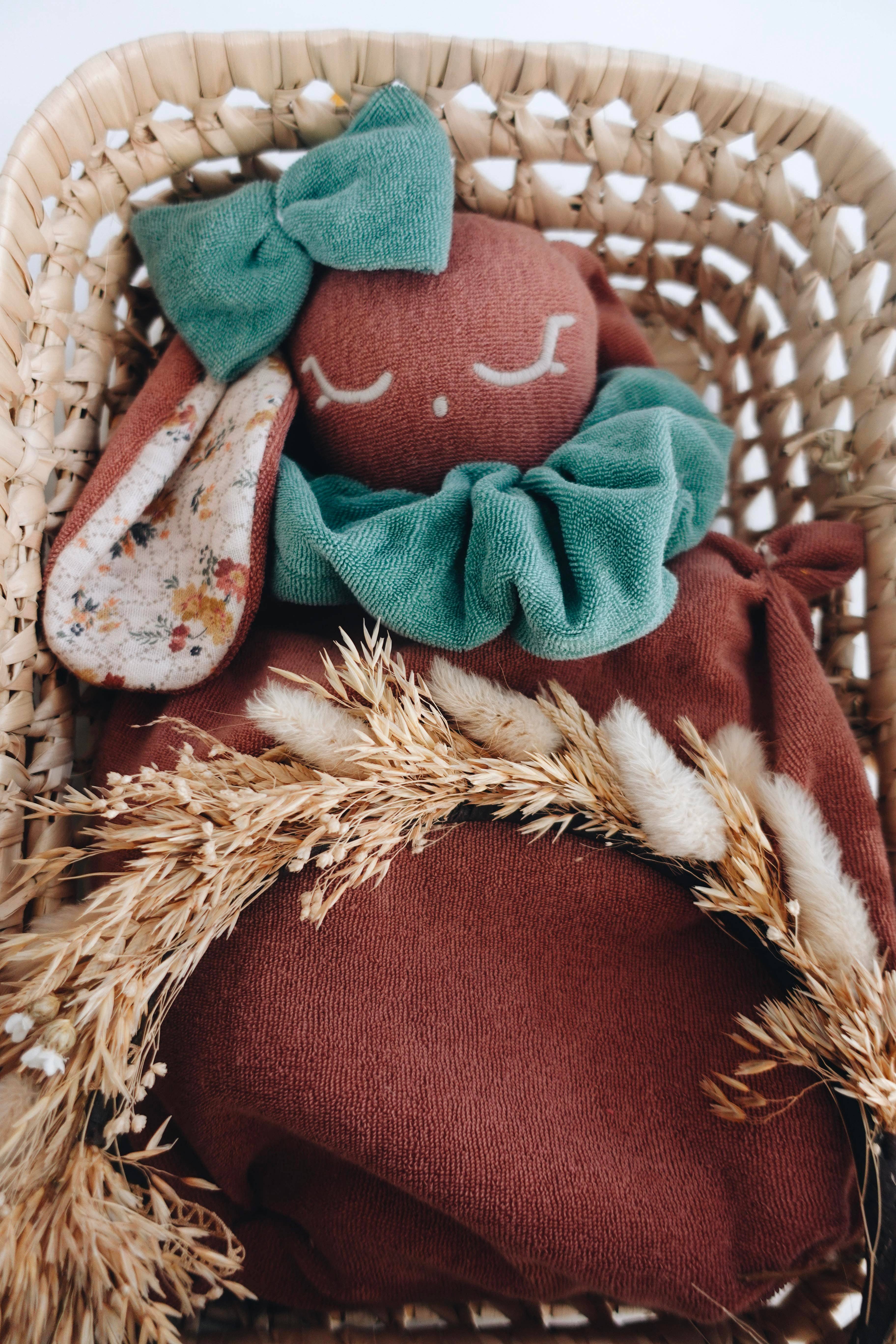 Louis & Jules Stambouli Conseil - Wholesale Hot/Cold Compress - Hot water bottle cherry stone sponge - Judith0