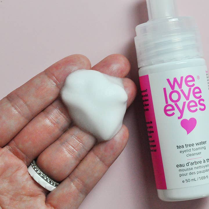 We Love Eyes - Vente Sérums cils/sourcils - Nettoyant moussant pour paupières de l'arbre à thé2